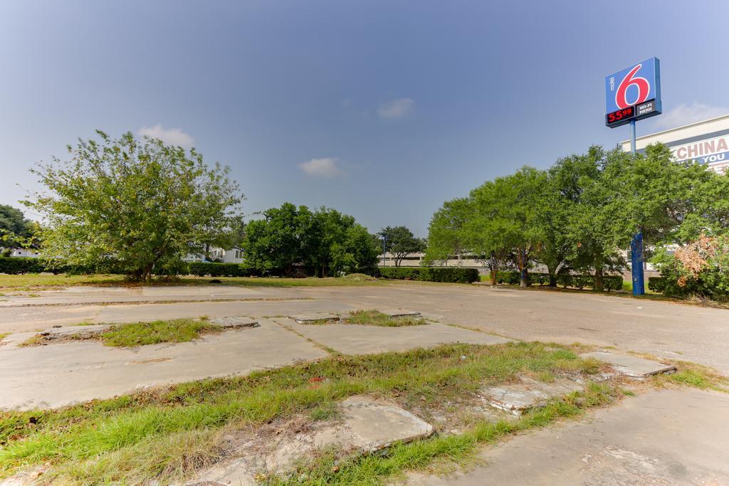 Motel 6 Houston, Tx - West Exterior photo