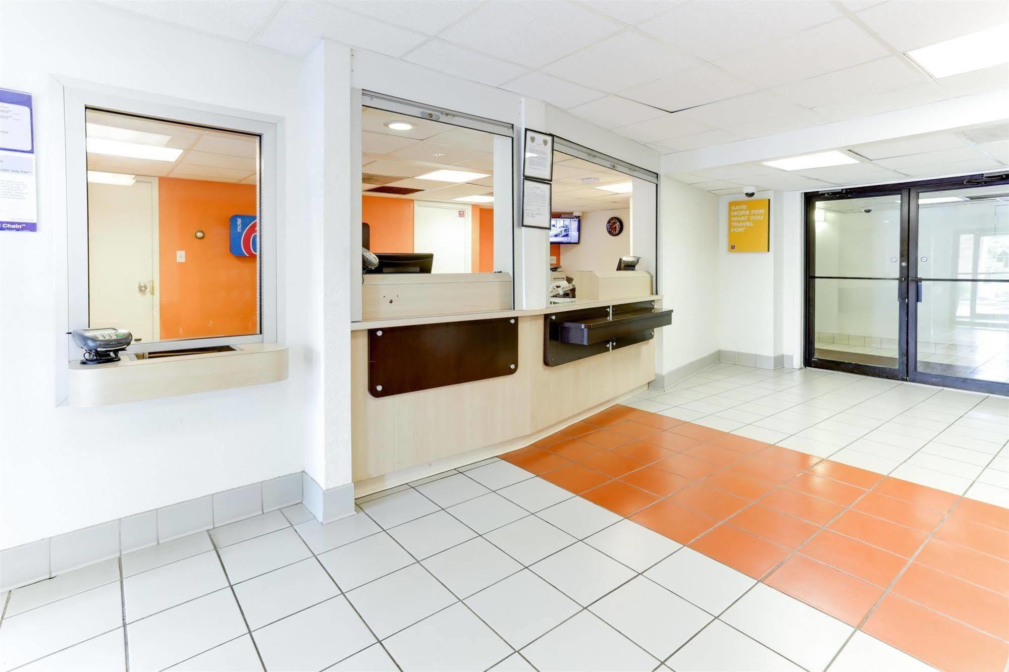 Motel 6 Houston, Tx - West Exterior photo