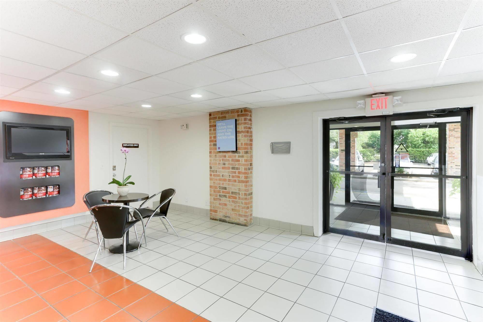 Motel 6 Houston, Tx - West Exterior photo